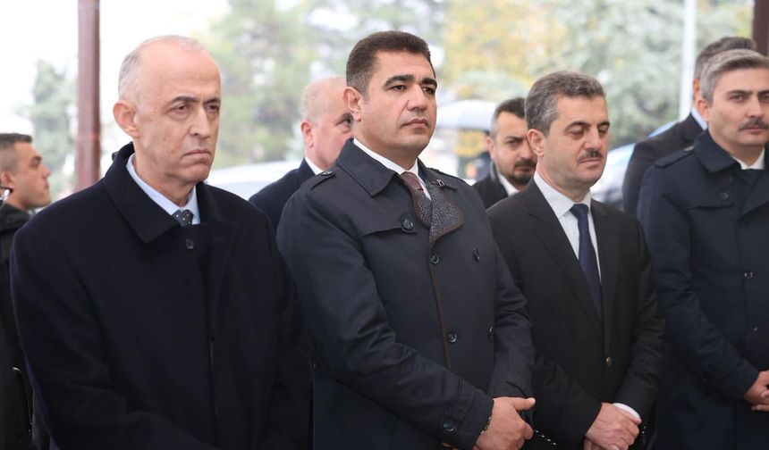 Düzce depreminde yaşamını yitirenler için mevlit okutuldu