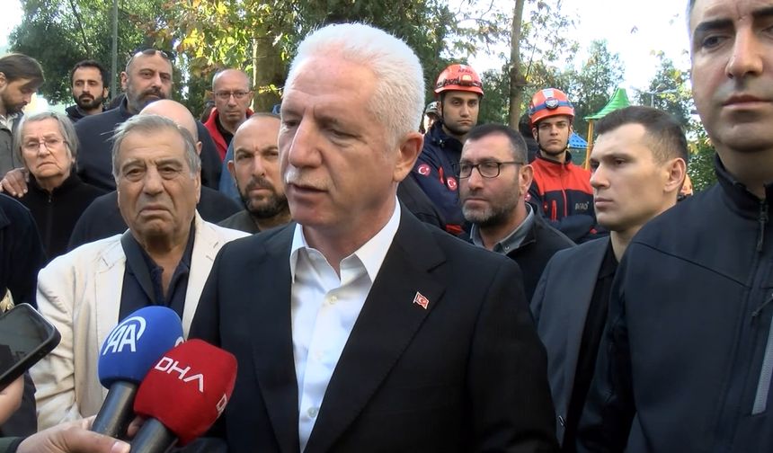 İstanbul - Vali Gül Kartal'da kolonlarındaki çatlaklar nedeniyle tahliye edilen binada inceleme yaptı