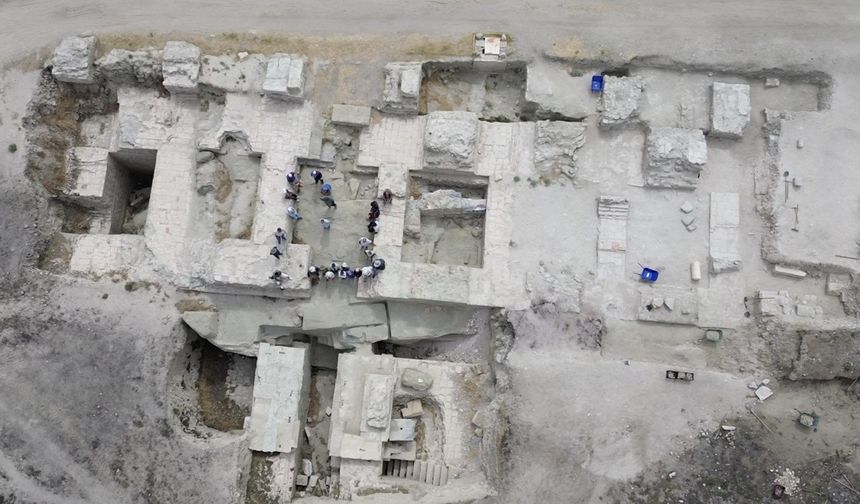 Tekirdağ- Perinthos Antik Kenti kazılarında denizde liman yapısı tespit edildi /Video eklendi