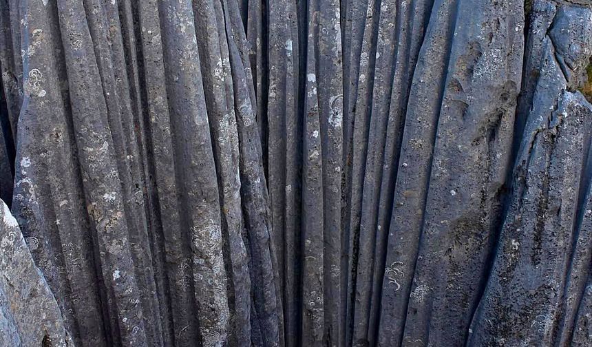 Giden Gelmez Dağları'nın korkutan uçurumları