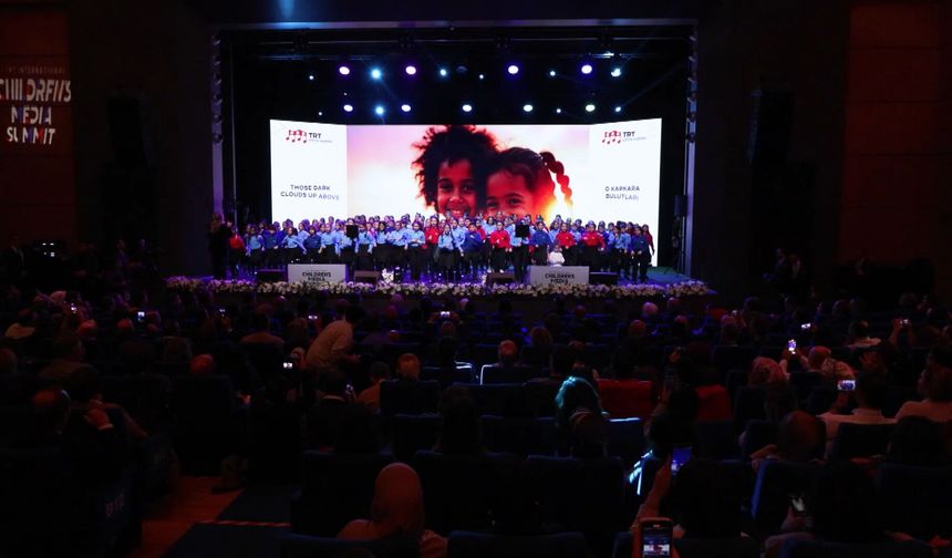 İstanbul - Burhanettin Duran: Çocuklarımızı dijital araçların zararlarına karşı bilinçlendirmek zorundayız