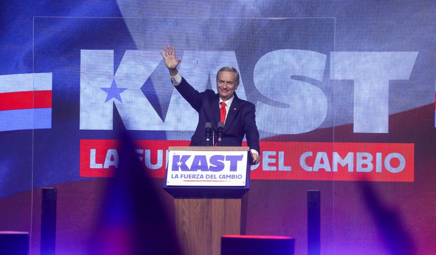 Şili'de devlet başkanlığı seçimini Jose Antonio Kast kazandı