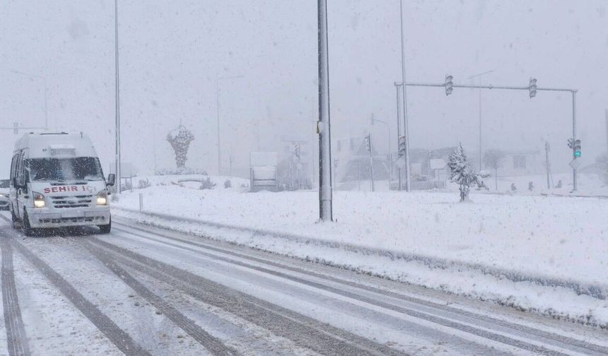 Adıyaman'ın 3 ilçesinde okullara kar tatili