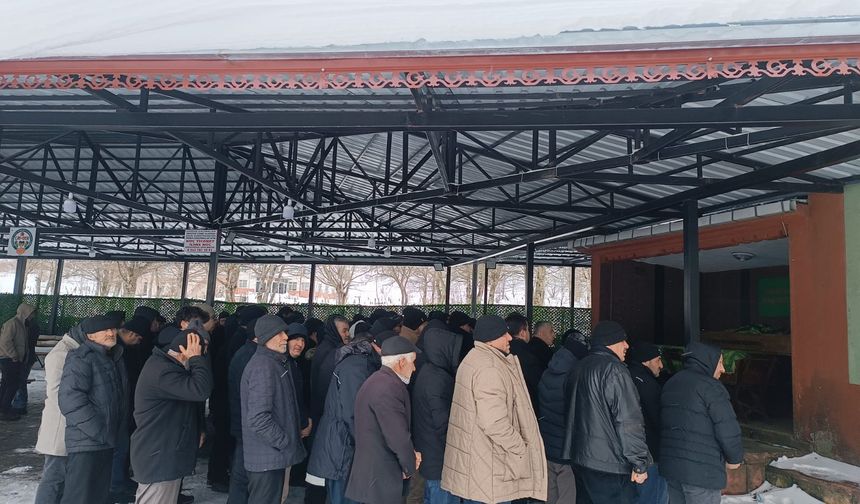 Ağabeyinin ölüm haberini aldı, aynı gün kalp krizi geçirip hayatını kaybetti