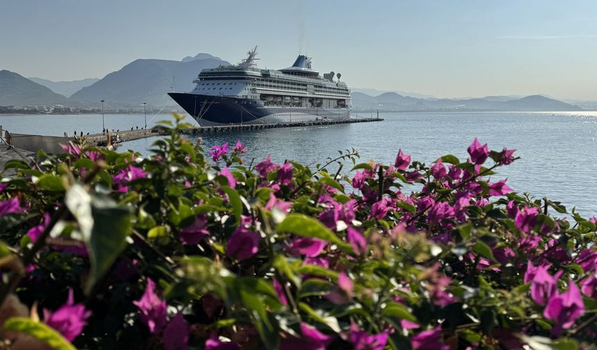 Bakan Ersoy: Antalya'da 2025'i rekorla kapattık