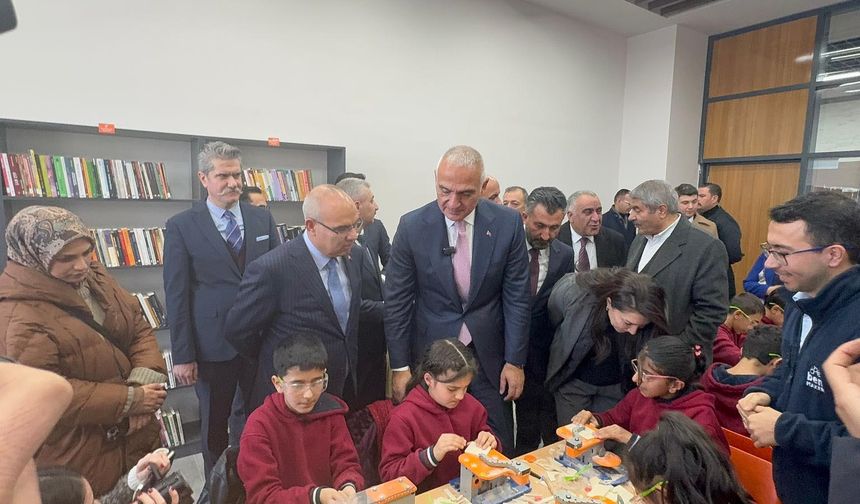 Bakan Ersoy: Turizm gelirinin 5 katı yükselişi, bir başarı öyküsü (2)