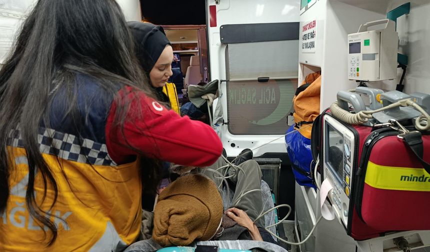 Kapalı yol açıldı, hasta hastaneye nakledildi