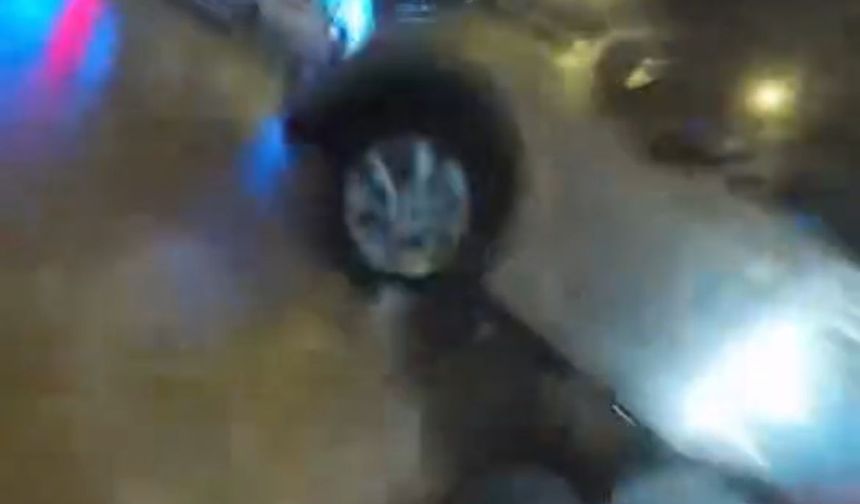 Motosikletin aniden yola çıkan cipe çarptığı kaza kask kamerasında