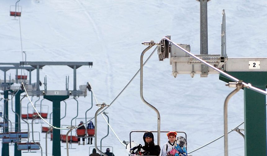 Sömestir tatiline kar bereketi; 100 milyar TL'lik seyahat hacmi