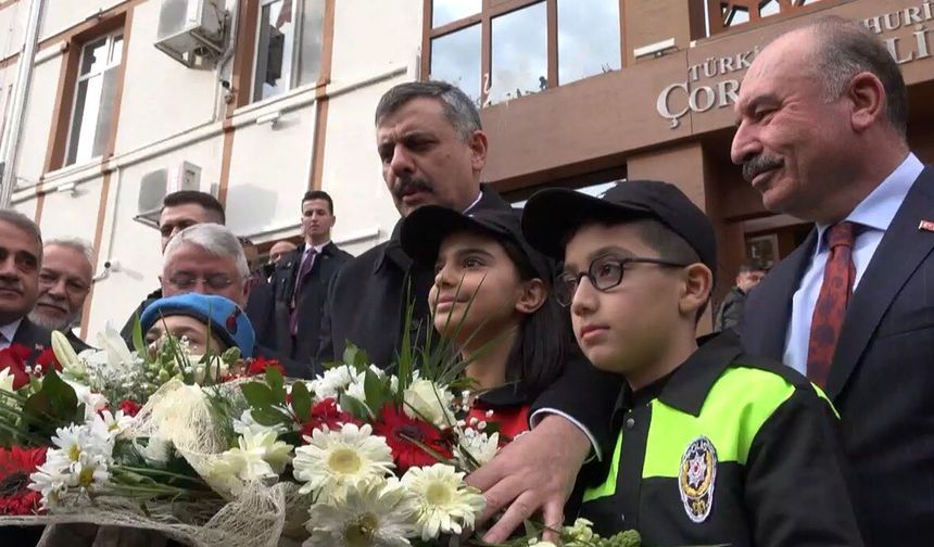 İçişleri Bakanı Çiftçi, geçmişte görev yaptığı Çorum Valiliği'ni ziyaret etti