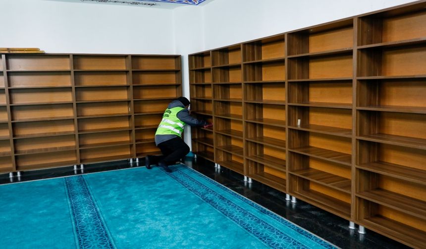 İlkadım Belediyesi'nden Cami ve mescitlerde temizlik çalışması