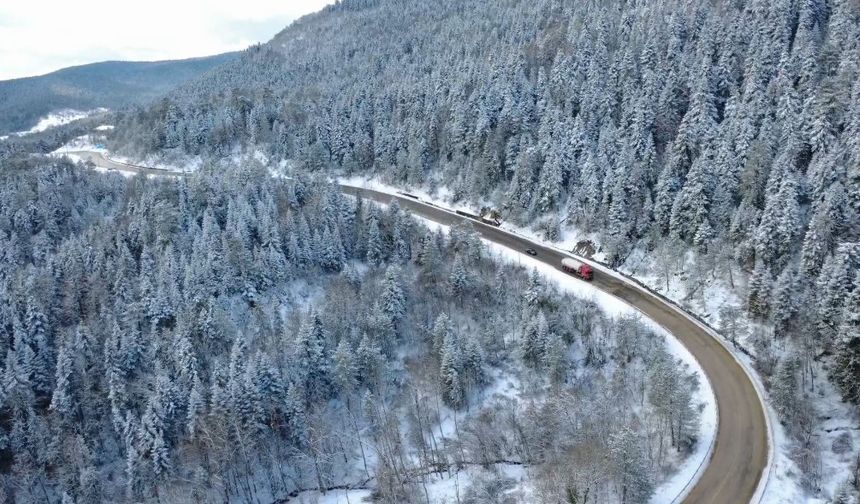 Karabük'ün yüksek kesimlerine kar yağdı
