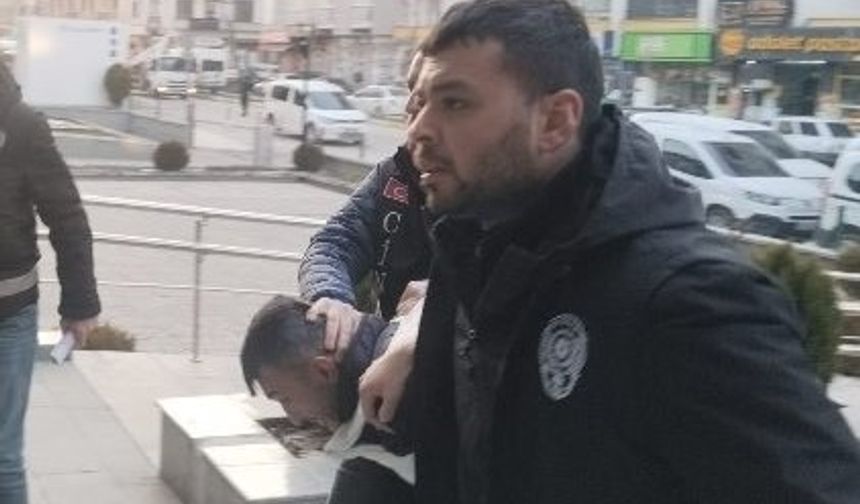 Komşusunu öldürüp 6 parçaya ayıran şüpheli adliyede (2)