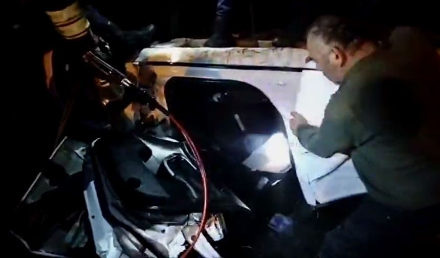 Otomobil, takla atıp su kanalına düştü: 1 ölü, 1 yaralı