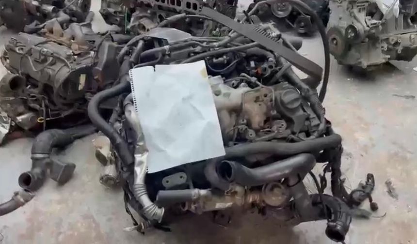 Samsun'da gümrük kaçağı 13 otomobil motoru ele geçirildi