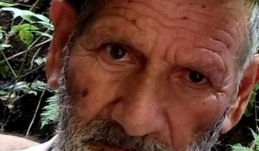 Yolun karşısına geçerken otomobilin çarptığı yaya öldü, kaza kamerada