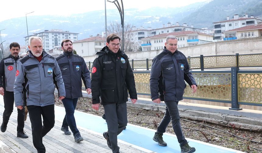 Başkan Yazıcıoğlu: Belediyecilik anlayışımız makamda değil, sahada şekilleniyor
