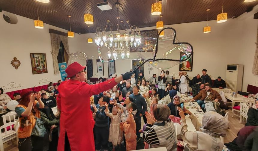 Hayata Anlam Katanlar Derneği'nden Dünya Yetimler Günü etkinliği