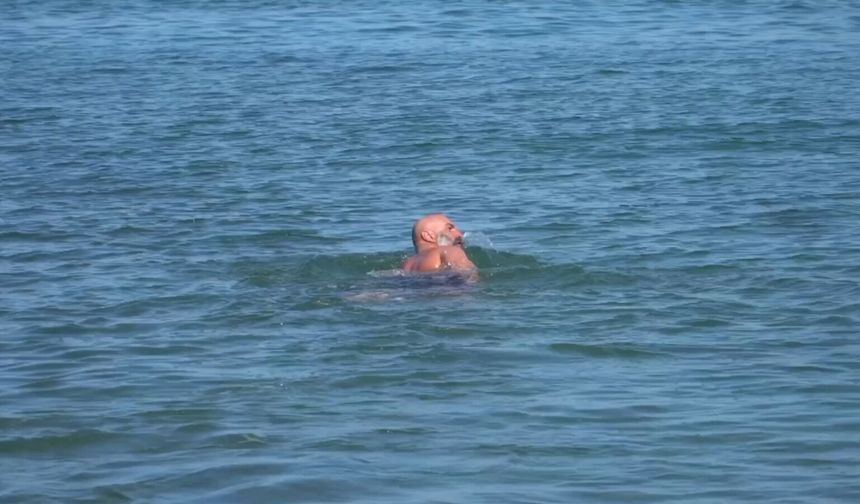 Karadeniz'de 4 mevsim kulaç atıyor