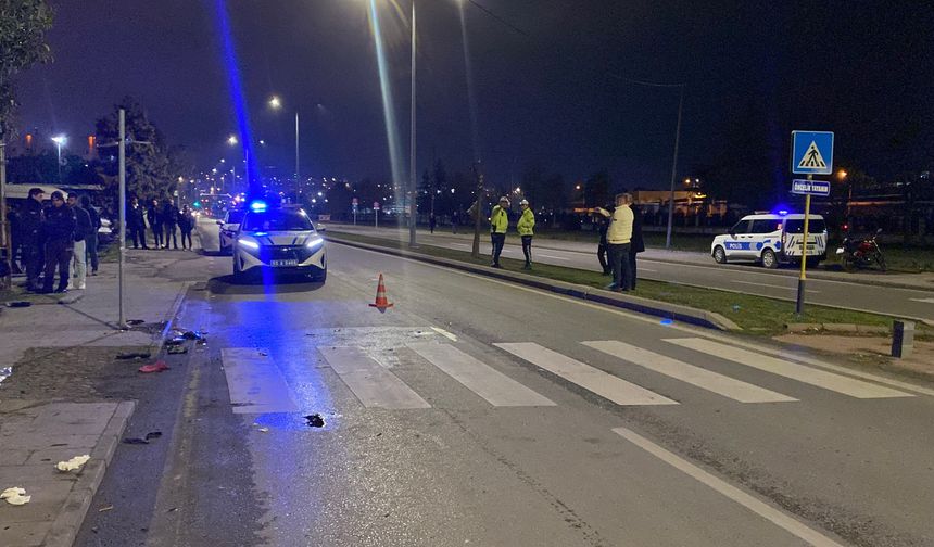 Minibüs ile motosiklet çarpıştı; 1 ölü, 1 yaralı