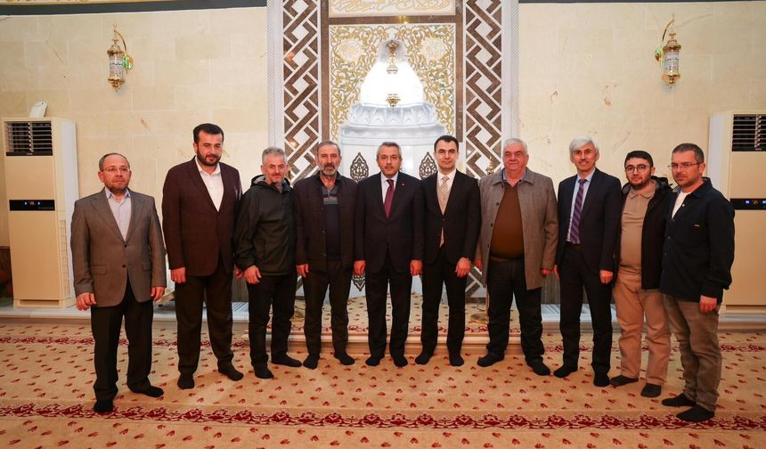 Rizeli öğrenciler cemaati az olan camileri dolduruyor