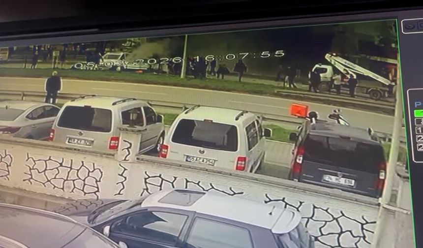 Samsun'da 6 aracın karıştığı kaza sonrası yangın çıktı; 3 yaralı (2)