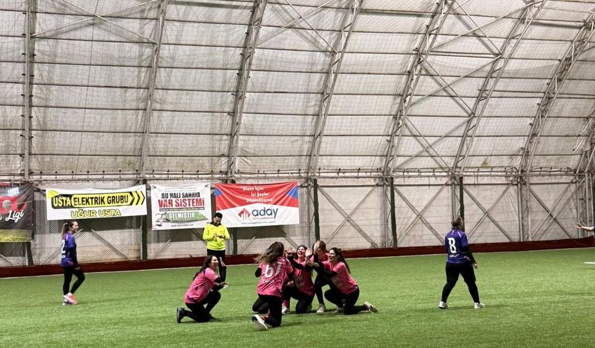 Samsun'da kadınlar futbol sahasında buluştu