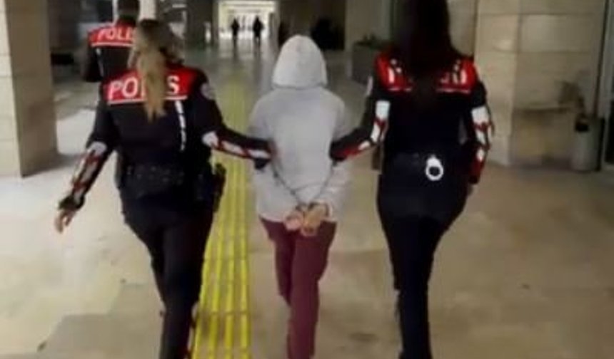 96 ve 53 yıl hapisle aranan 2 firari hükümlü yakalandı