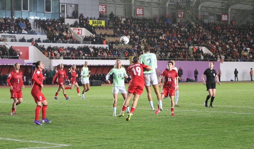 A Milli Kadın Futbol Takımı, Sinop'ta İsviçre ile berabere kaldı