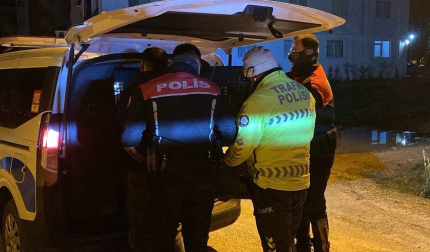 Alkolmetreye üflemeyen ehliyetsiz sürücüye 200 bin TL ceza