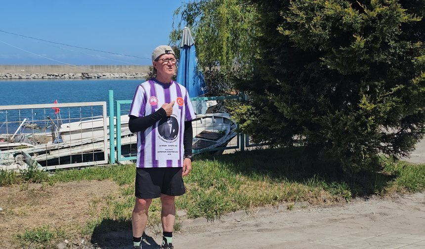 Atatürk'e saygı için İstanbul'dan Samsun'a koşuyor