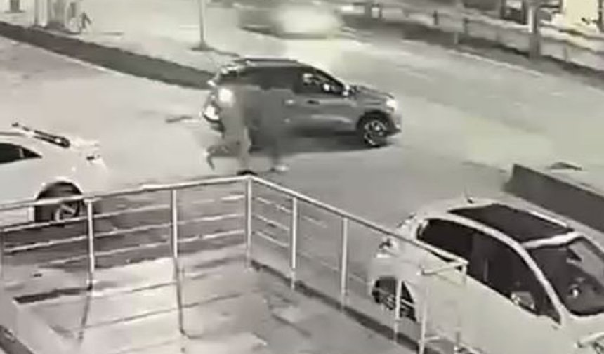 Aynı restoranda çalıştığı mesai arkadaşını 9 bıçak darbesiyle öldürdü