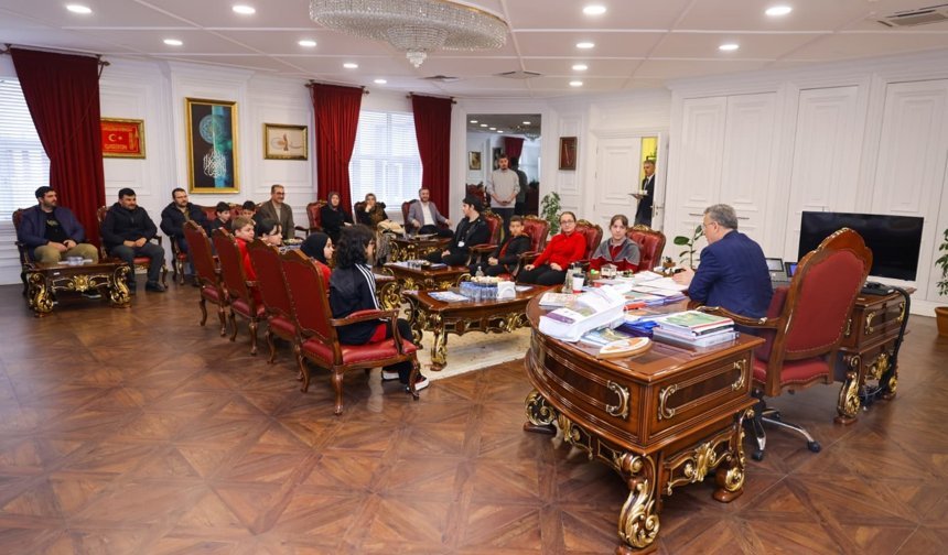 Başkan Kurnaz, Diyarbakırlı misafirlerini ağırladı