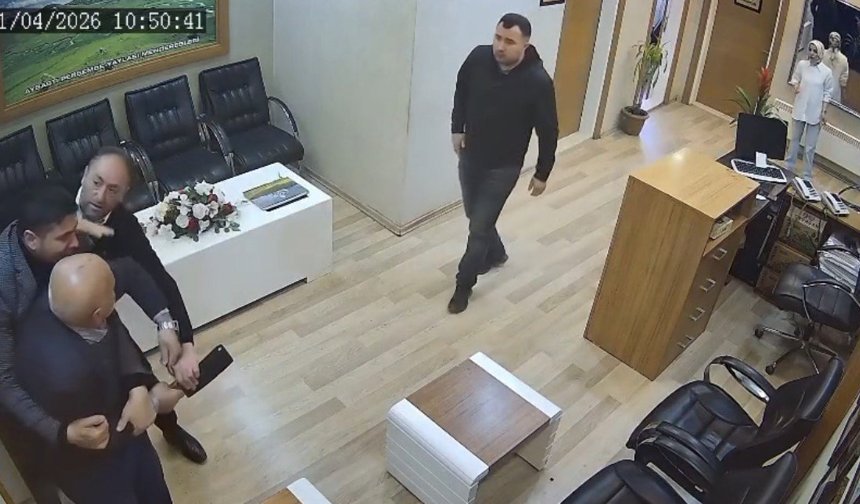 Belediye personeline satırlı saldırının görüntüleri ortaya çıktı
