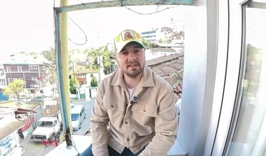 Çocukluk hayalini 25 yıl sonra gerçekleştirdi; 7 metre yüksekliğe ağaç ev yaptı