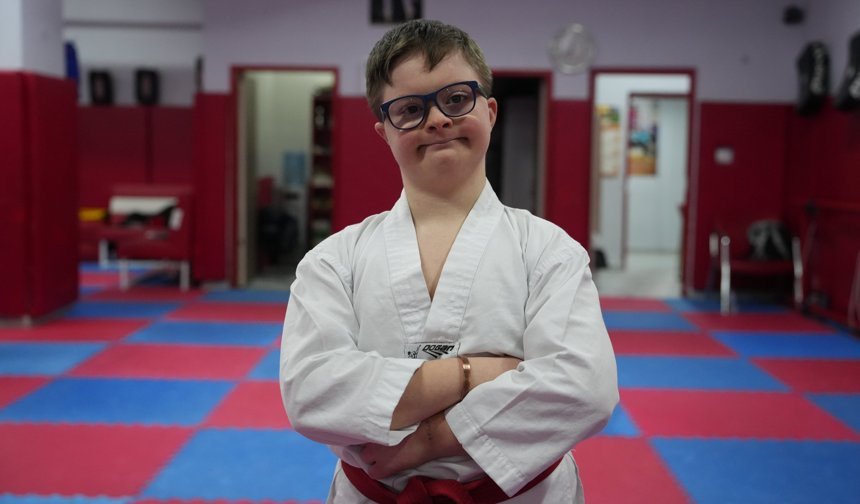 Down sendromlu Berke, tekvandoda Türkiye ve dünya dereceleri istiyor