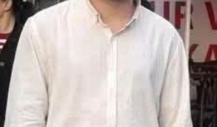 Konser sırasında girdiği denizde boğulma tehlikesi geçiren Emre, kurtarılamadı