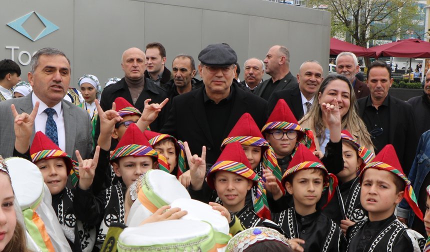 MHP'li Topsakal: Avrupa, dünyaya açılmak istiyorsa Türklerle iyi geçinmek zorunda