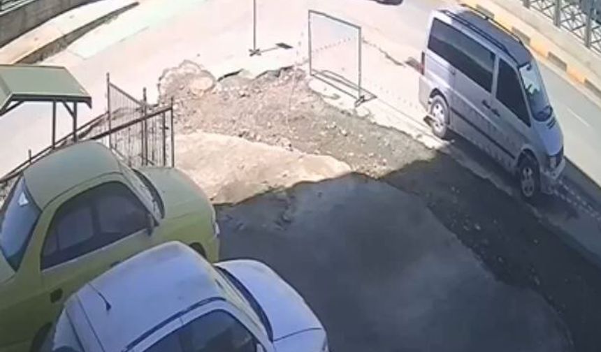 Motosiklet sürücüsünün öldüğü kaza kamerada