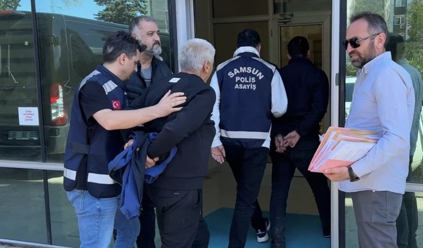 Samsun'da 10 evden 5 milyon liralık hırsızlık yapan 4 şüpheliye gözaltı (2)