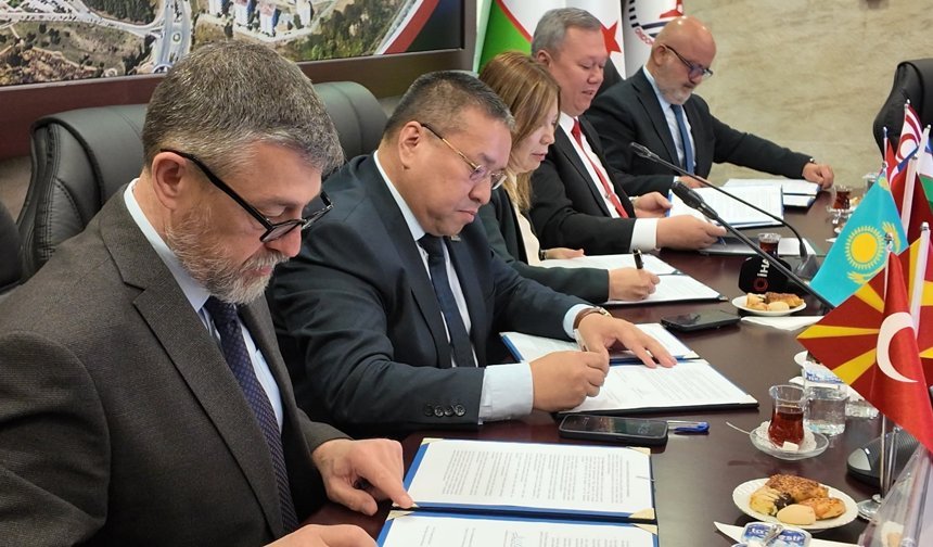 Türk Dünyası Şehircilik Zirvesi sonuç bildirgesi törenle imzalandı