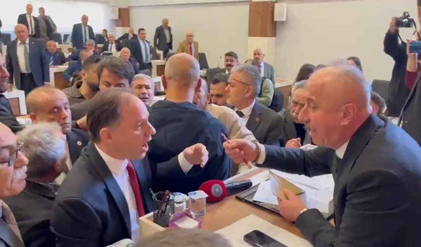 Zonguldak'taki tartışmalı İl Genel Meclisi seçim sonucunu Vali Hacıbektaşoğlu onayladı