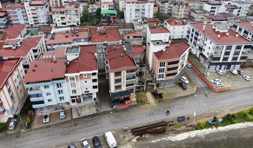 Binalarına sızan suya çözüm istiyorlar