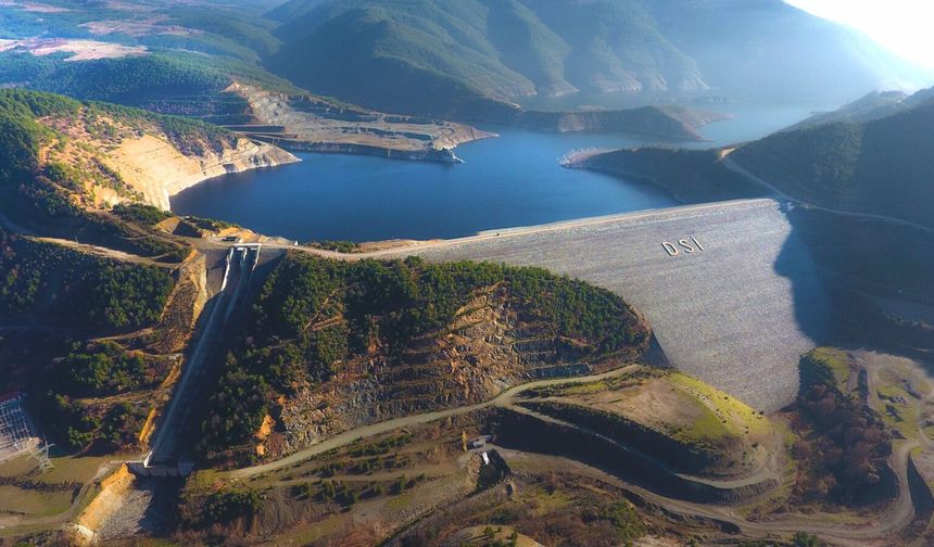 Bolu'daki Köprübajı Barajı'ndan su tahliyesine başlandı