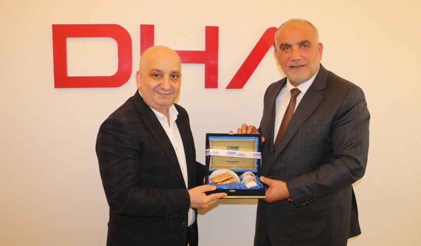 Canik Belediye Başkanı Sandıkçı'dan DHA'ya ziyaret