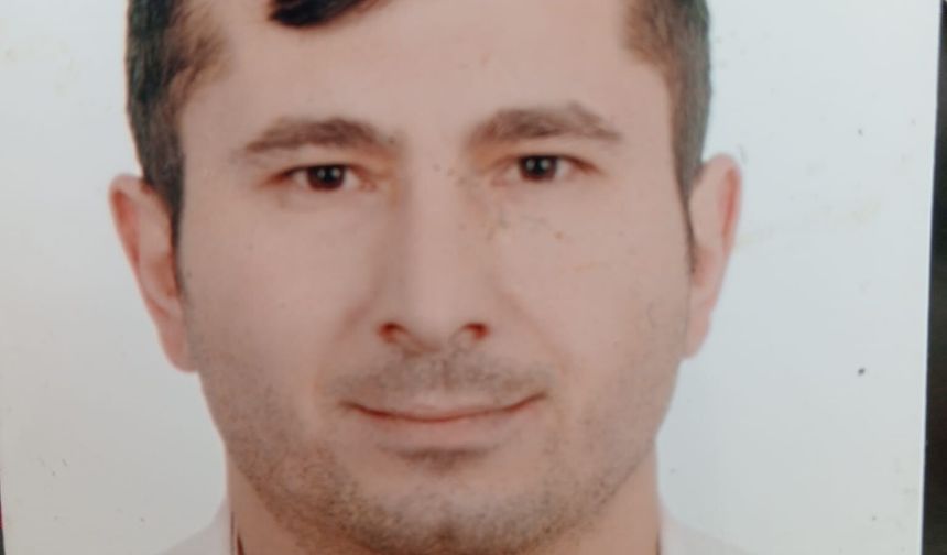 Hafif ticari aracın çarptığı motosikletin sürücüsü kurye öldü