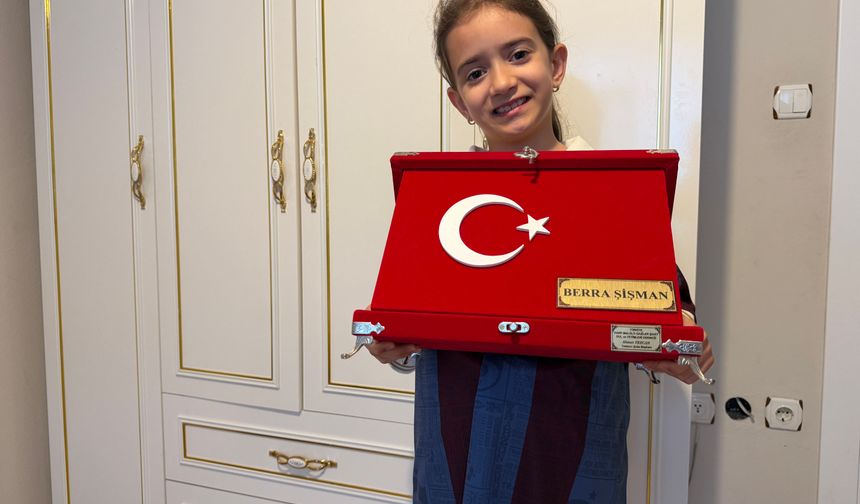Kavanozda biriken iyilik ödülsüz kalmadı; 9 yaşındaki Berra'ya sürpriz