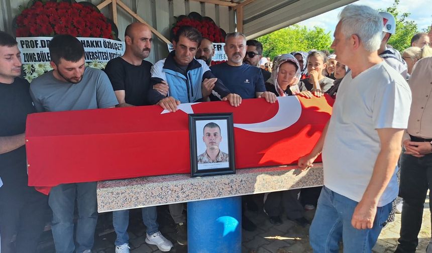 Piyade Er Recep Demirci gözyaşlarıyla son yolculuğuna uğurlandı