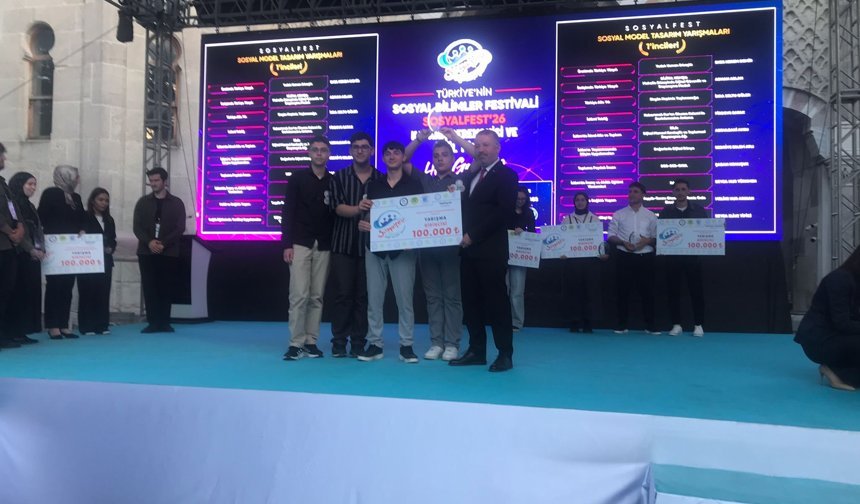 Samsunlu öğrenciler SosyalFest 2026'da Türkiye birincisi oldu