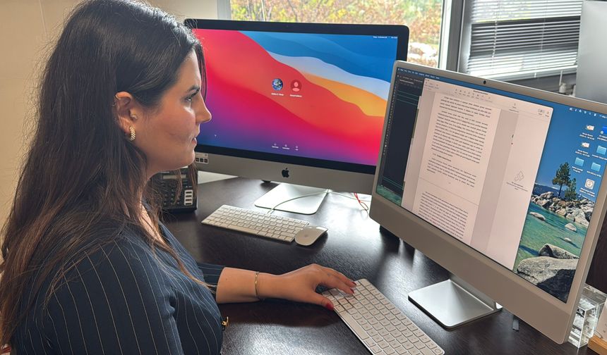 Sanal medya, gençlerin kimliklerini yeniden inşa ettikleri bir platform niteliği taşıyor